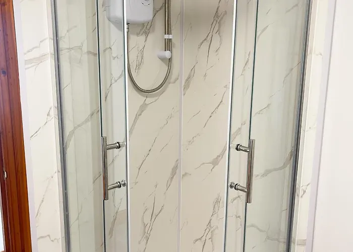 Borders Retreat, Cosy 1 Bed Flat - 3miles From M6 Jct45 - Near A75, Gretna & Carlisle *